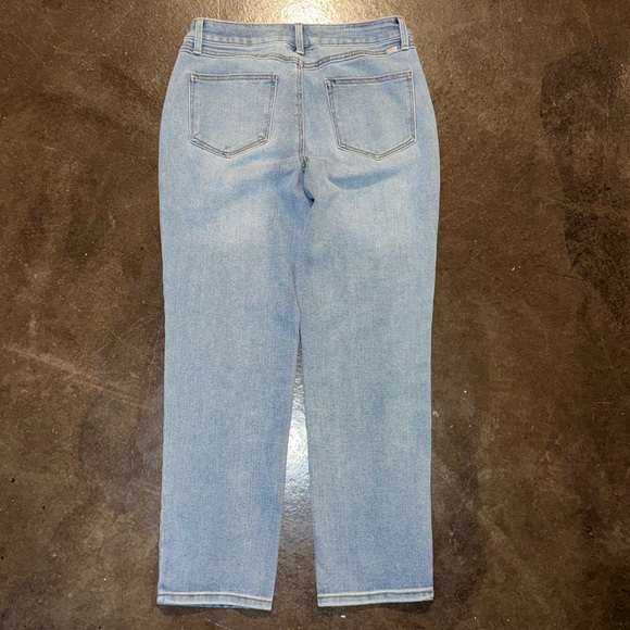 1822 Denim High-Rise Straight Leg Jeans - Size 6 - Light Wash - Picture 3 of 8